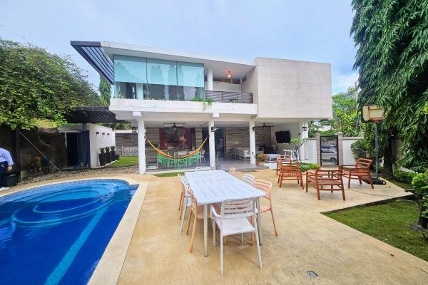 Venta de casa unifamiliar remodelada en fuente del fresno altos de panama