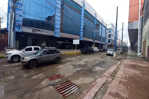 Se vende edificio en zona libre de colón