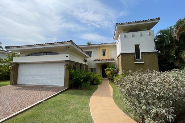 Se vende casa en tucan country club, cocolí