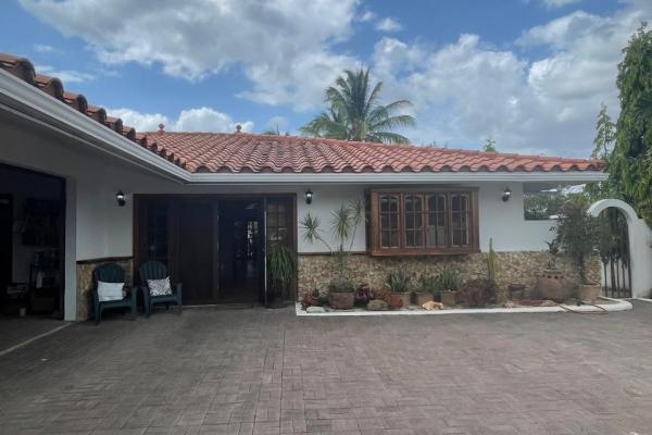 Casa en venta a pocos minutos de la playa!