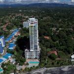 Condominio en coronado bay con vista al mar