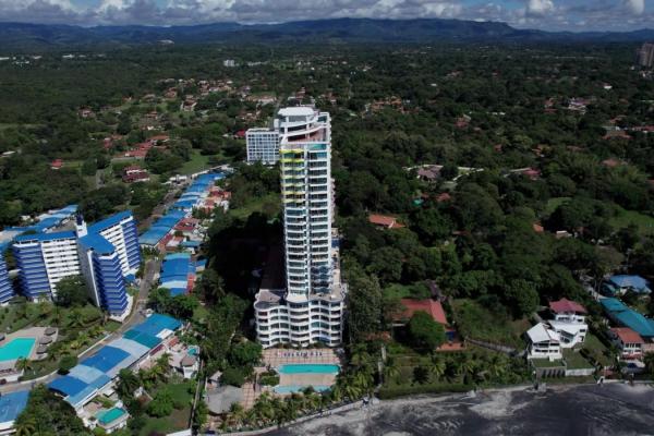 Condominio en coronado bay con vista al mar