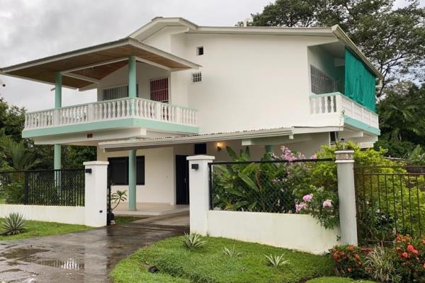 Hermosa casa en urbanización las perlas