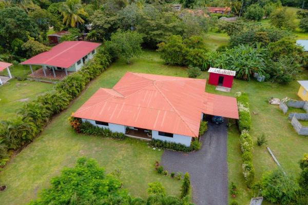 Casa en san jose cerca de punta barco y coronado panamá