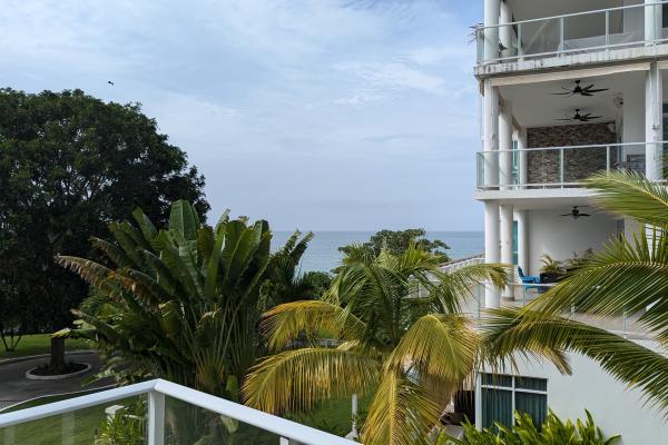 Venta de apartamento en ph bijao beach club & residences, en rio hato