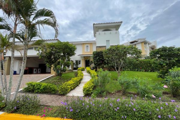 Casa en alquiler y venta tucan country club