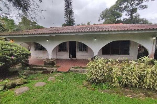 Terreno de 6500 mts2 en el valle, con construcción de 256