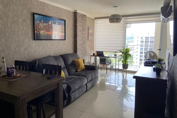 Vendo apartamento en ph rokas en condado del rey