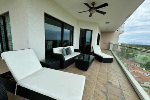 Apartamento venta y renta en ph las olas ii san carlos, vista mar