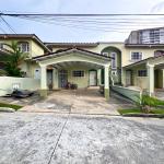 Se vende duplex en villa lucre (residencial los azores)