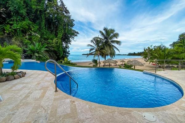 Venta de villa en playa red frog bocas del toro