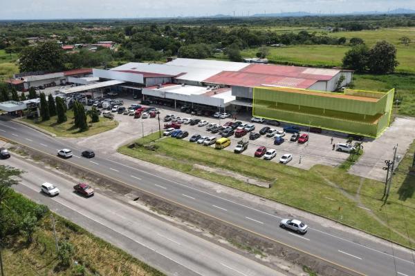 Alquilo local comercial en penonomé, frente a la carretera panamericana