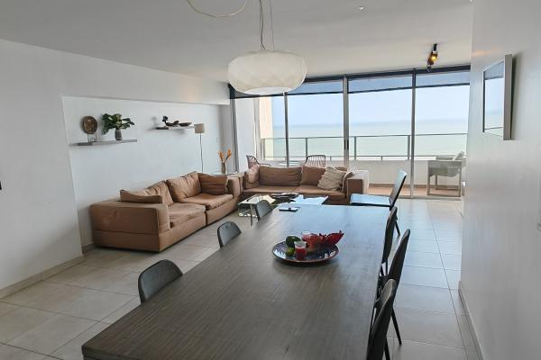 Venta de apartamento en ph terrawind frente al mar