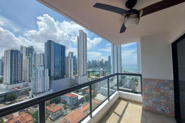 Apartamento de 3 recámaras con hermosas vistas