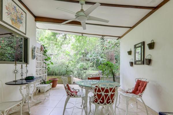 Hermosa casa arbolada en venta en la zona de lidice capira