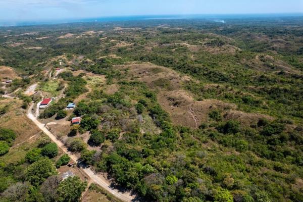 Lote de montaña de 28 ha camino al valle de antón panamá