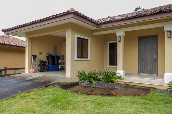 Ideal casa en venta en boquete country club