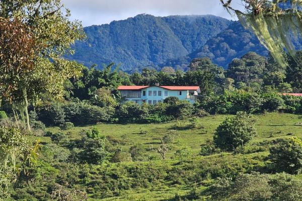 Venta de finca en boquerón, cordillera. chiriquí