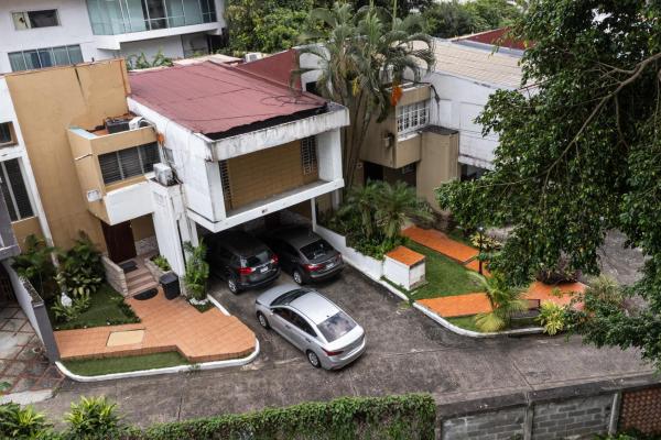 Casa venta calle sin salida elcarmen