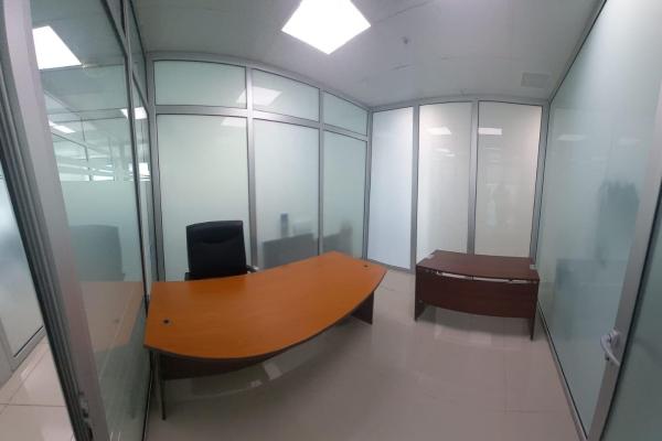 Se vende oficina business center