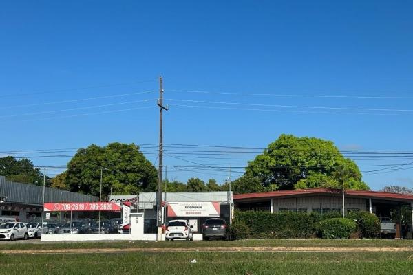 Venta de terreno con dos casas en vía panamericana david, chiriquí