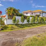 Casa de dos pisos en esquina en venta en gorgona