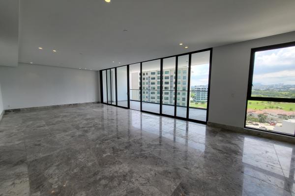 Se vende apartamento en empire residences santa maría