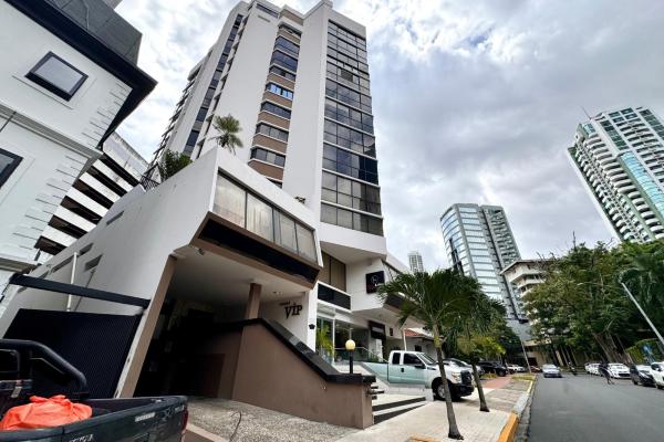 Venta de apartamento en torre vip