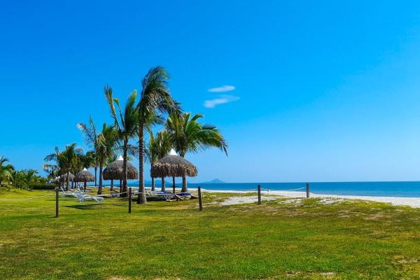 Villa de playa de 2 dormitorios y 2 baños en venta playa caracol