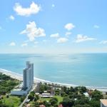 Maravilloso condominio de 2 dormitorios y 2 baños frente al mar