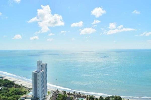 Maravilloso condominio de 2 dormitorios y 2 baños frente al mar