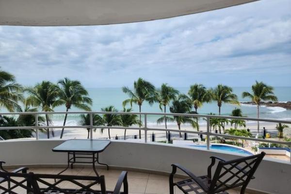 Apartamento frente a la playa en solarium, coronado bay