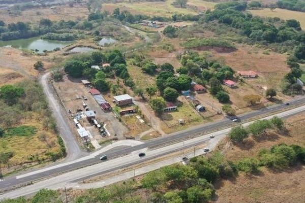 Terreno en bejuco, al lado de queso mili