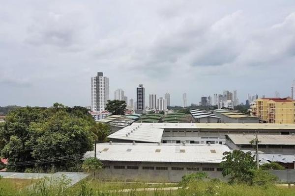 Venta de terreno en rio abajo