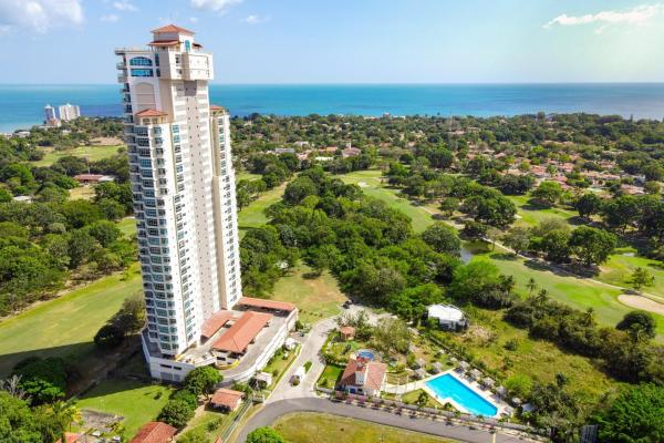 Impresionante condominio en coronado golf tower panamá