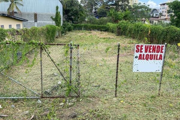 Terreno en parque lefevre no. e-9