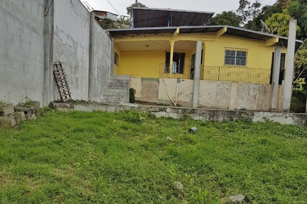 Terreno con edificación monte oscuro