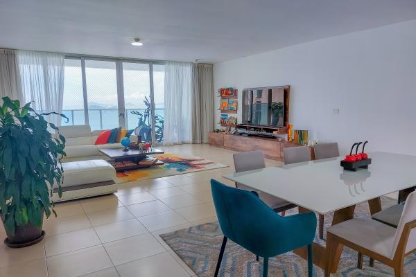 Se vende apartamento en ph waters on the bay, ave. balboa