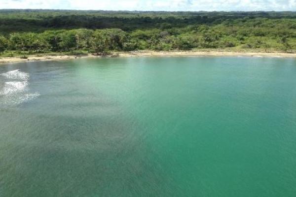 Playa hermosa el icacal